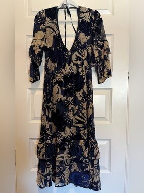 NWT RAGA “Vera Velvet” Navy Floral Ruffle Midi Dress - Size Small